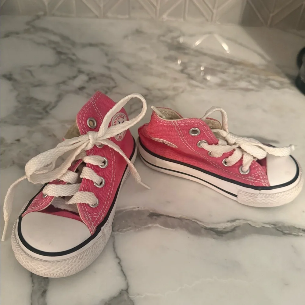 $20 ADD ON 5C Converse high‎ top chuck Taylor girls pink VANS